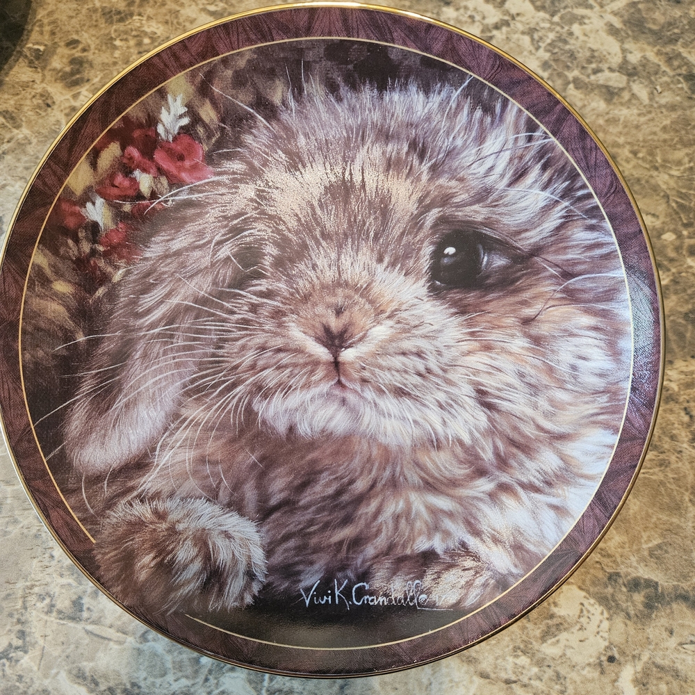 Bunny Tales "Munchkin" Plate